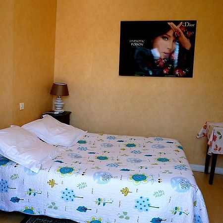 Hotel Le Mont Royal Réalmont Екстериор снимка