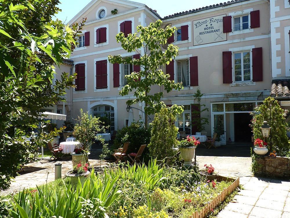 Hotel Le Mont Royal Réalmont Екстериор снимка