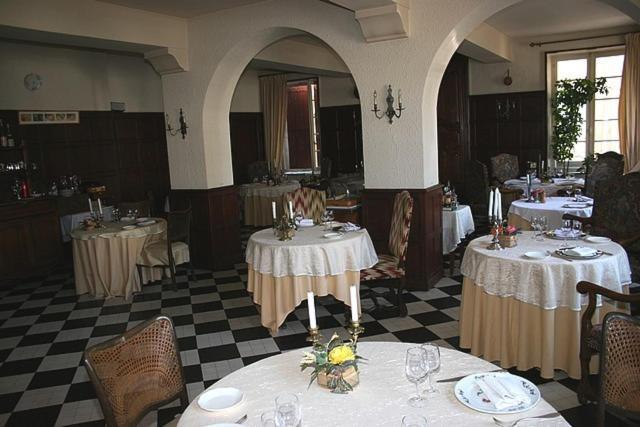 Hotel Le Mont Royal Réalmont Екстериор снимка